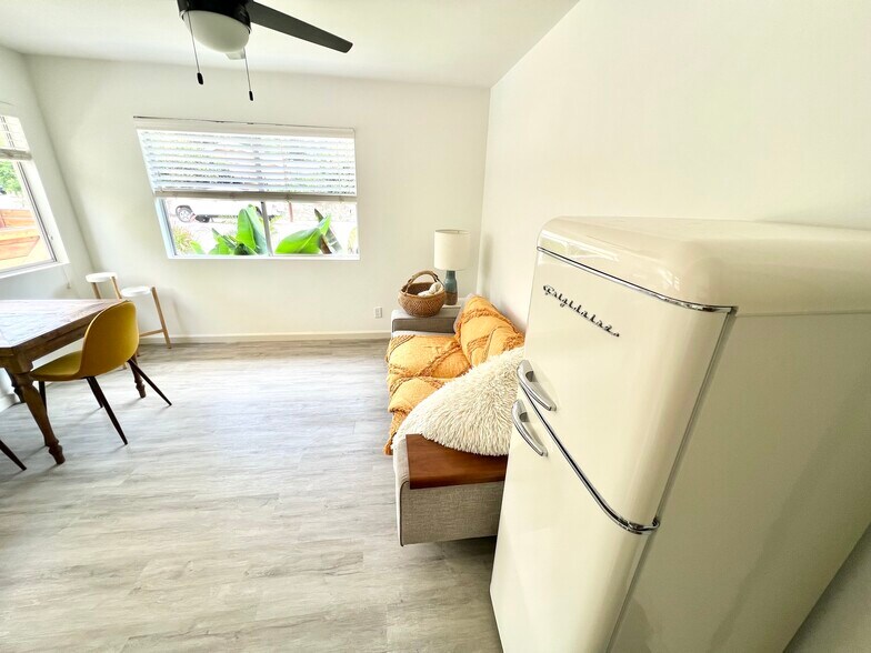 Building Photo - 609 N Fulton St