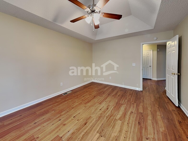 Building Photo - 7209 Cedar Forest Dr