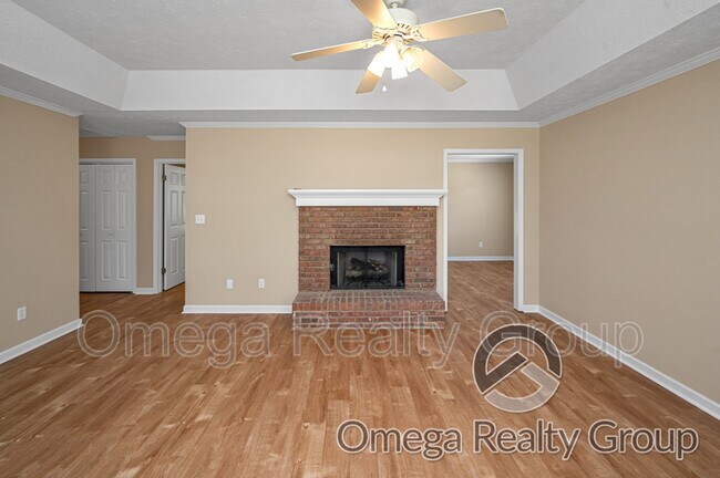 Building Photo - 536 Deer Path