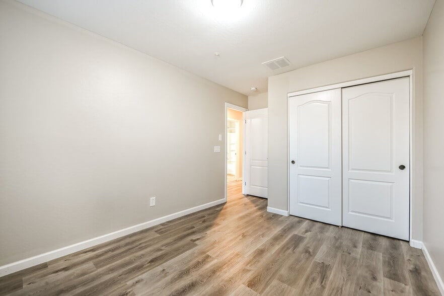 Building Photo - 28926 N 124th Dr