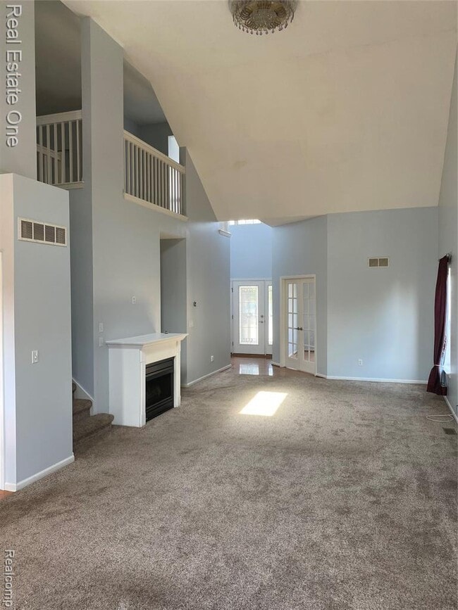 Building Photo - 39206 Silverthorne Bend