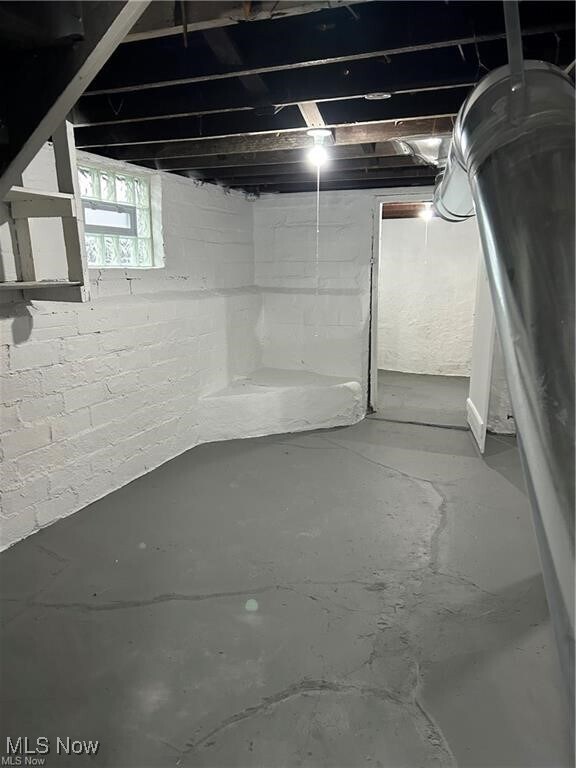 Building Photo - 15630 Holmes Ave