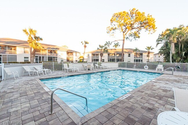 Building Photo - 1392 Churchill Cir