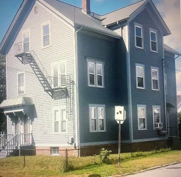 Building Photo - 1172 Roosevelt Ave