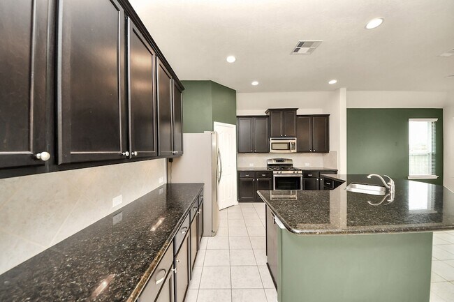 Building Photo - 3058 Winterberry Ln