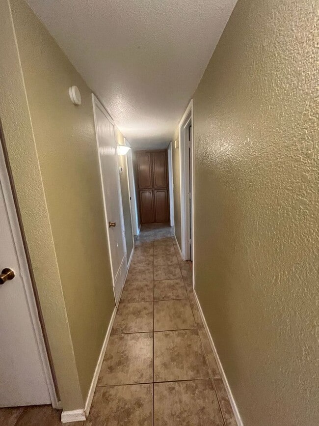 Building Photo - affordable 3 bedroom 2 bath home with gara...