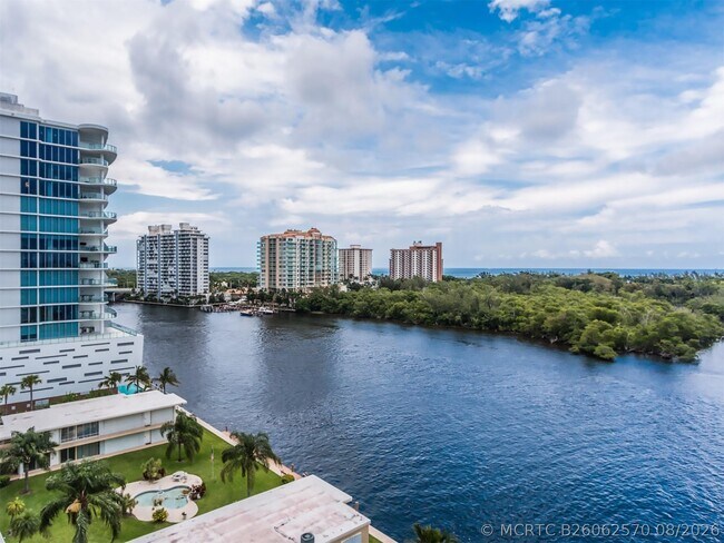 Building Photo - 888 Intracoastal Dr