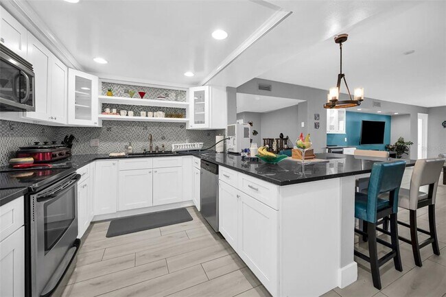 Building Photo - 1460 Gulf Blvd