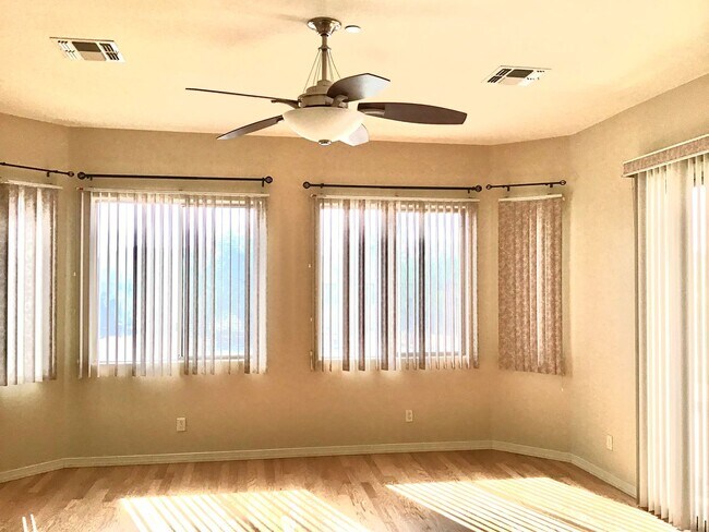 Building Photo - 5 Bdrm, 3 Full bath, clean nice home in Oro Valley-La Canada & Naranja