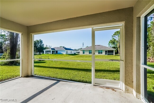 Building Photo - 2903 8th St W