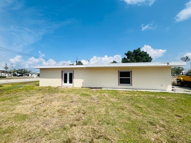 Building Photo - 705 E Virginia Ave