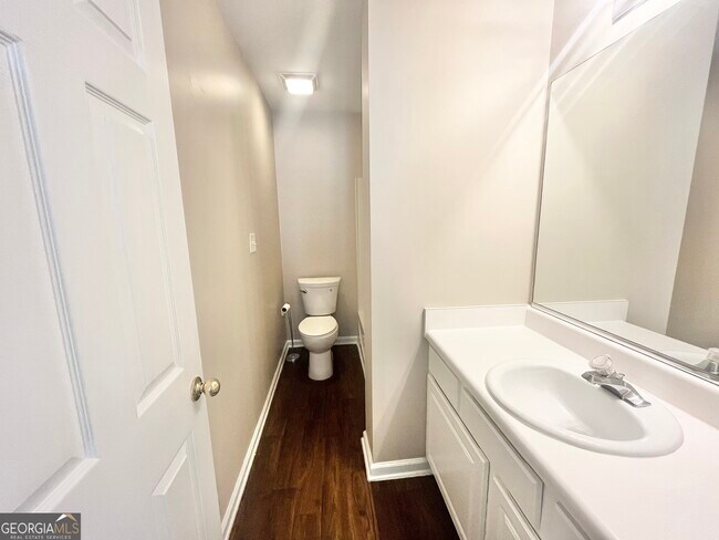 Building Photo - 4713 Autumn Rose Trail