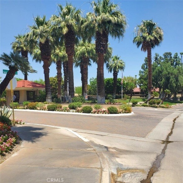 Building Photo - 680 N Ashurst Ct