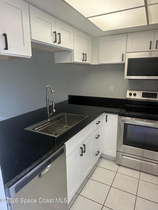 Building Photo - 1720 Murrell Rd