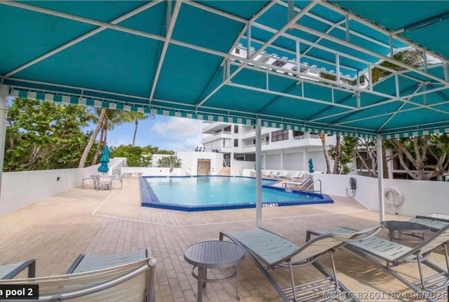 Building Photo - 3450 S Ocean Blvd