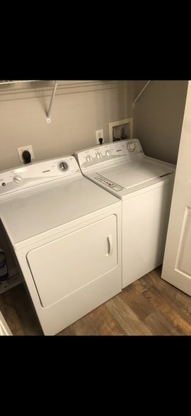 Building Photo - 35 Misty Meadow Ln