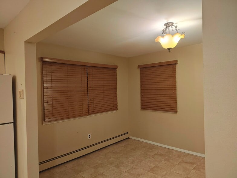 Dinning Room - 32 Scooter Ln