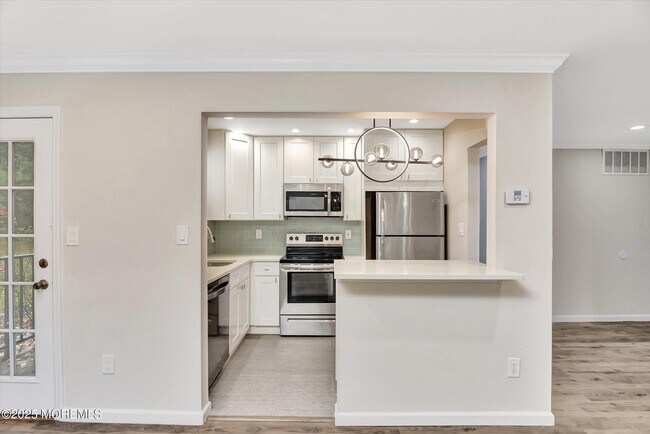 Building Photo - 1508 Wellington Pl