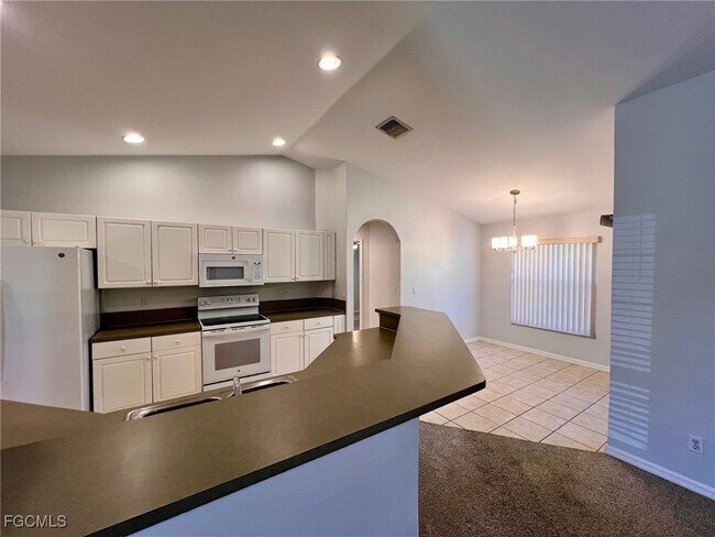 Building Photo - 1429 SW 29th St