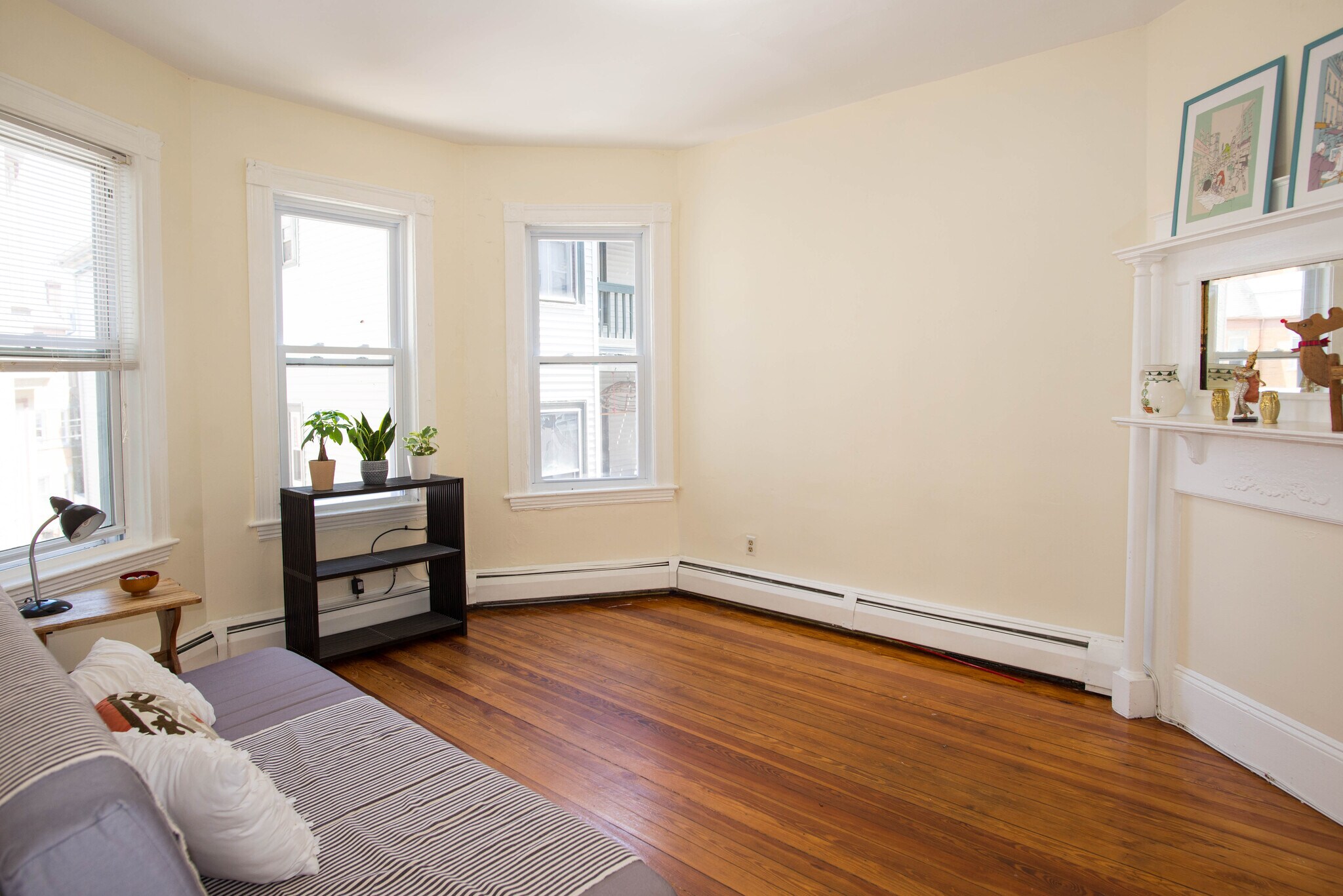 Building Photo - 731 Parker St