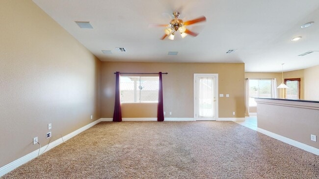 Building Photo - One Story Home Near Beautiful Mountain's Edge Community