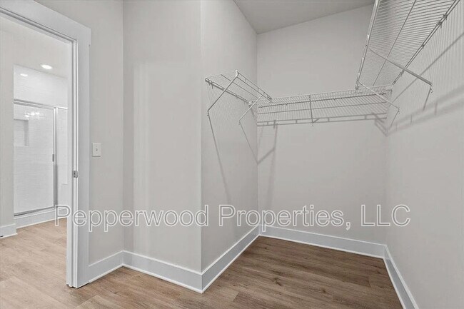 Building Photo - 1572 Shallons Ct