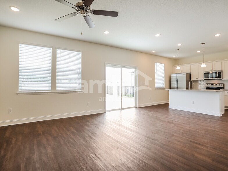 Building Photo - 84 Elcano Ln
