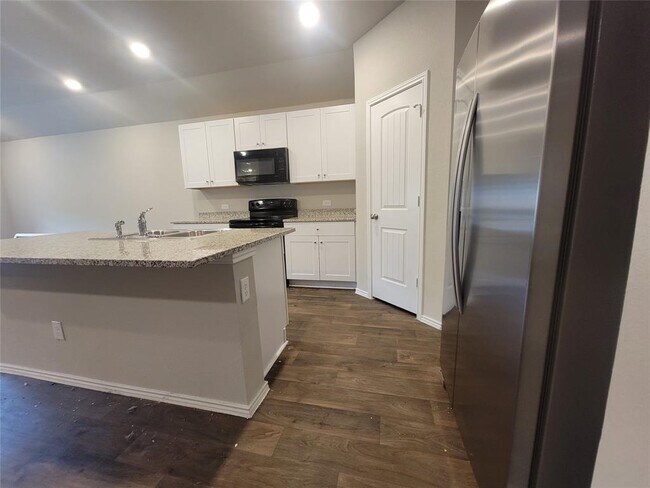 Building Photo - 5901 Berriweather Dr