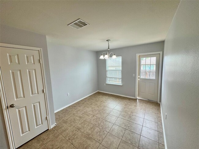 Building Photo - 5816 Knoll Pines Pass