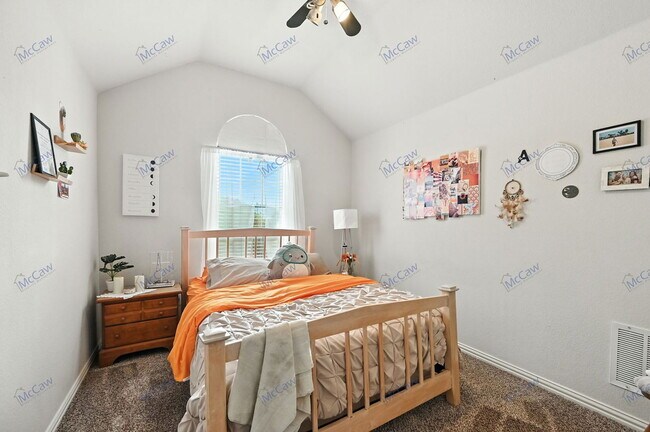Building Photo - 7912 Adobe Dr