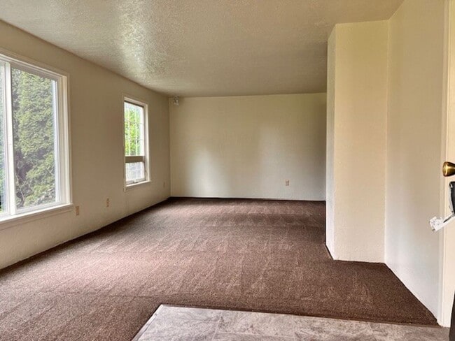 Building Photo - 1471