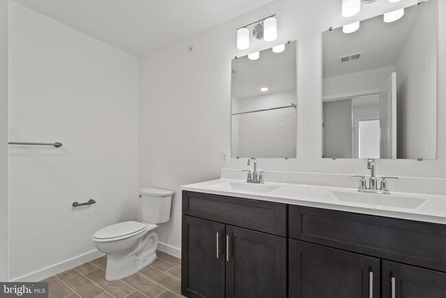 Building Photo - 714 Iron Frg Rd