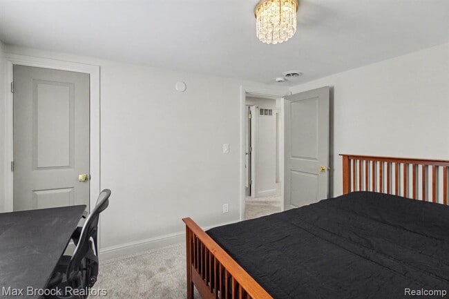 Building Photo - 314 S Laurel St