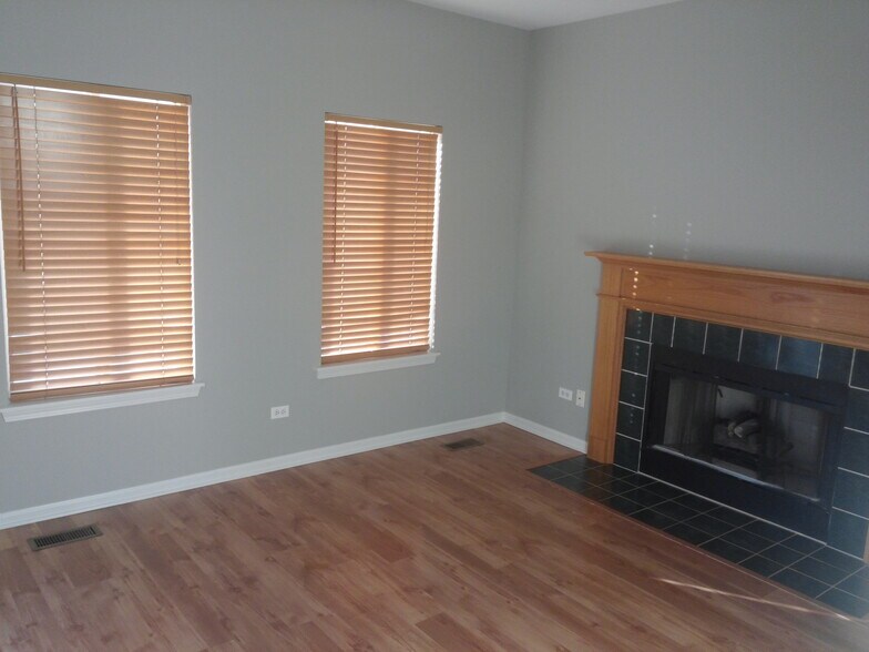 Building Photo - 2513 Stonybrook Dr