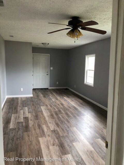 Building Photo - 3 br, 2 bath House - 222 Chestnut Street
