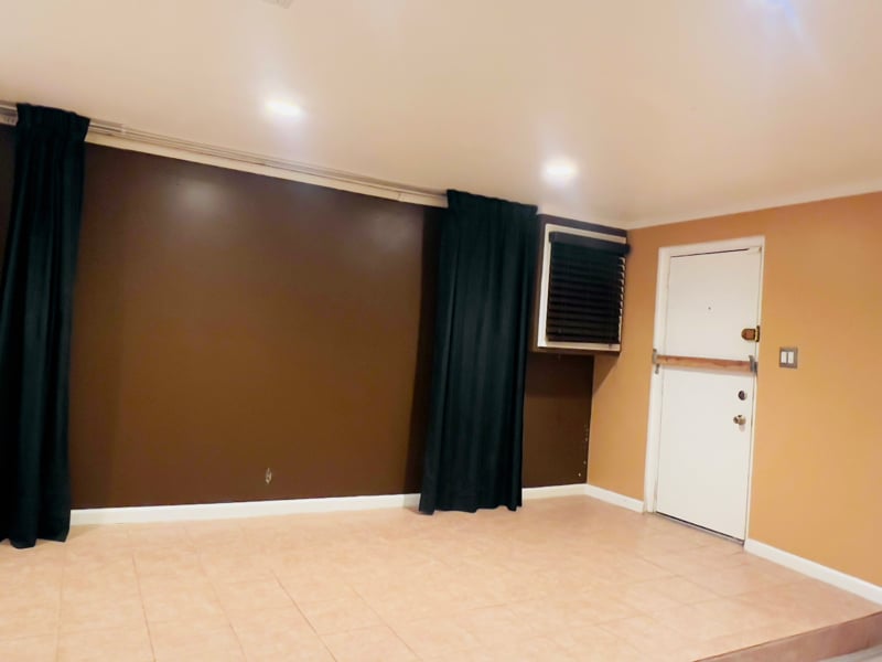 Building Photo - 325 Hampden Rd