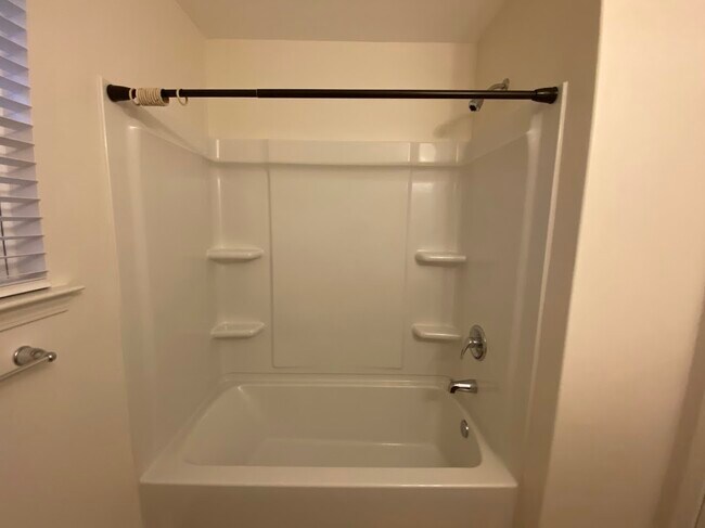 Building Photo - 800 Trap Shooter Cir
