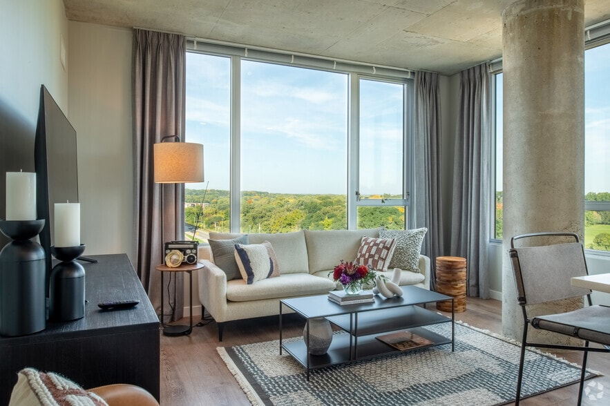 2BR, 2BA - 1082SF - EO Madison Yards