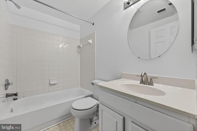 Building Photo - 2901 Mainstone Dr