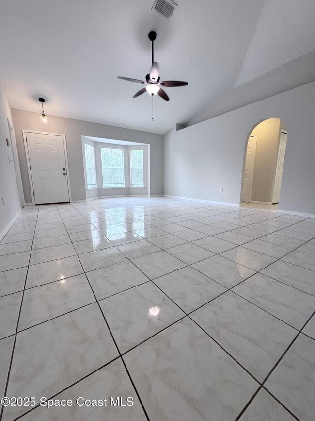 Building Photo - 1175 Nordic St NW