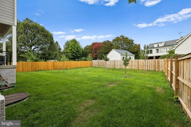 Building Photo - 735 N George Mason Dr