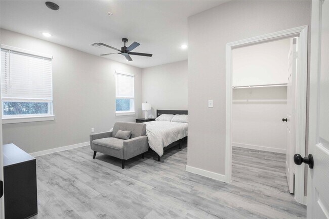 Building Photo - 2101 Reinke Rd