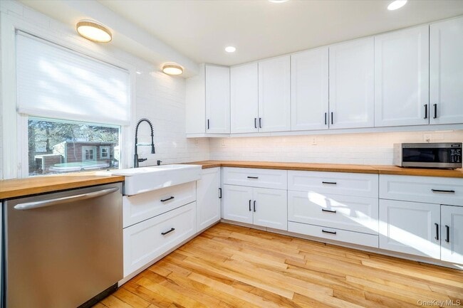 Building Photo - 5 Prospect St