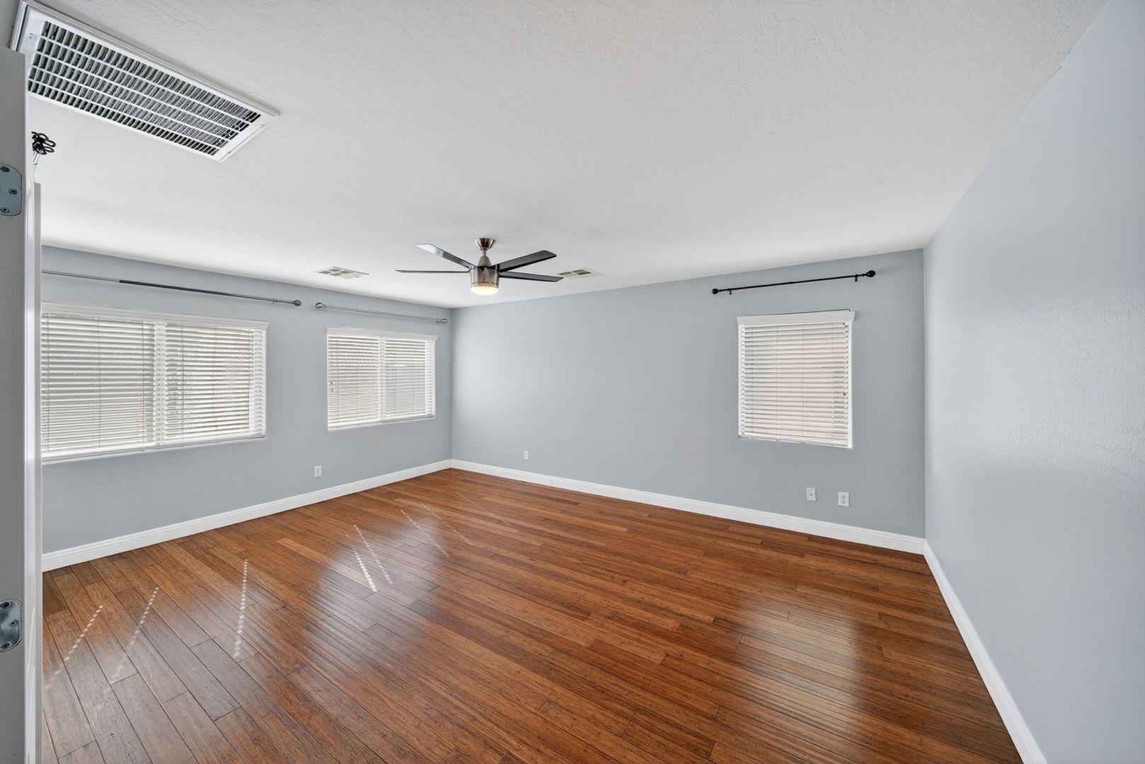 Building Photo - 2353 W Barwick Dr