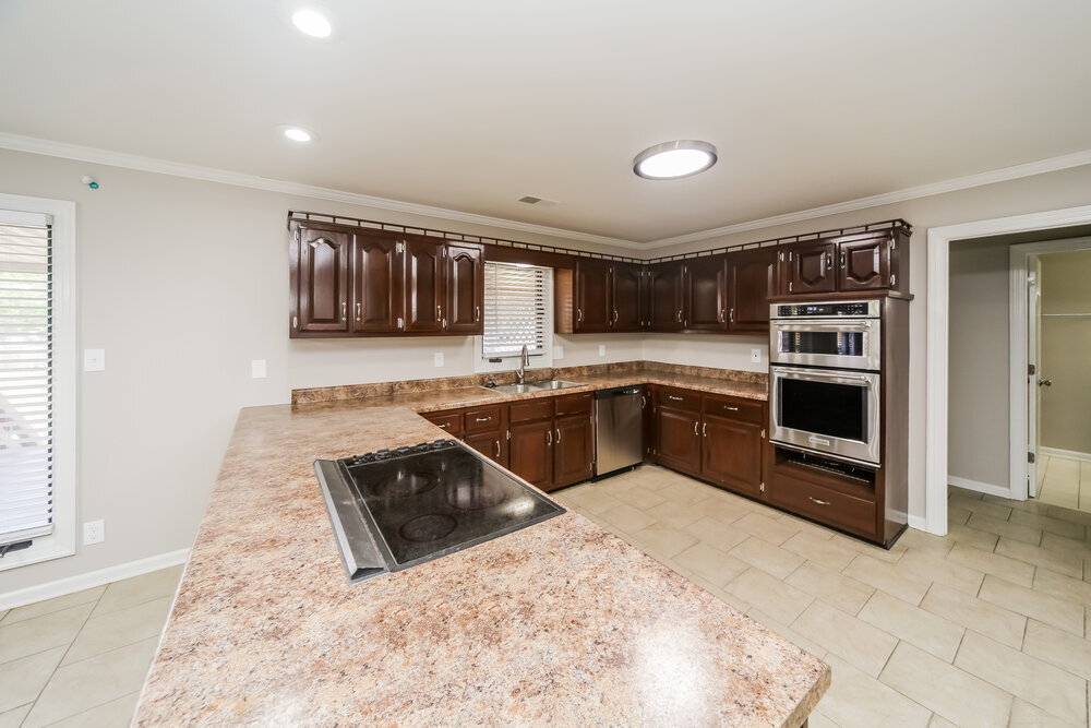 Building Photo - 6404 Evergreen Dr