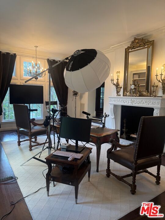 Building Photo - 10335 Wilshire Blvd