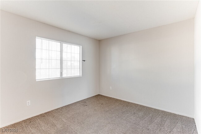 Building Photo - 4672 Krissylouise Way