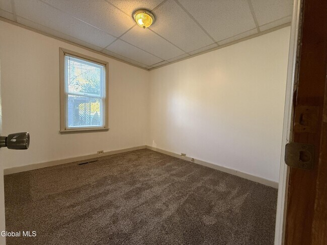 Building Photo - 30 Lexington Ave