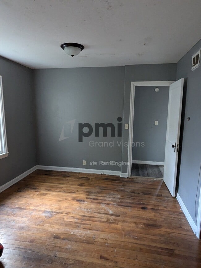 Building Photo - 600 E Jefferson Ave