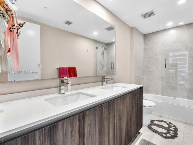 Building Photo - 488 NE 18th St